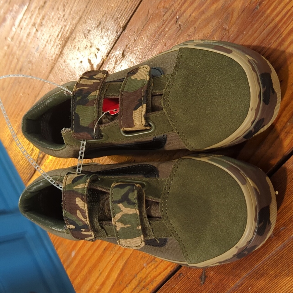 Vans size 1.5 kids camo color